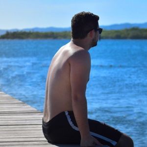 Meet your Posher, Steven